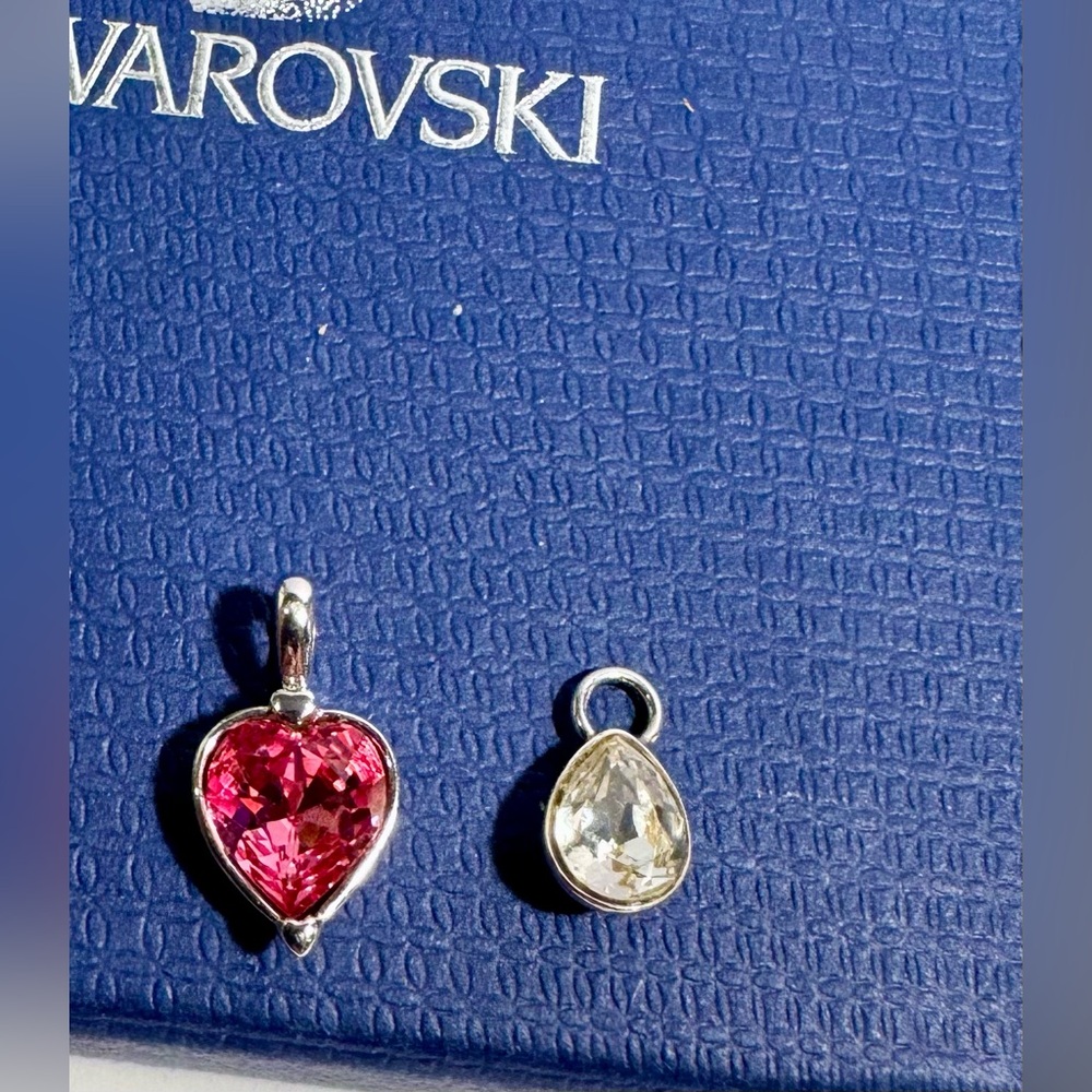 Swarovski Pink and Clear Crystal Jewelry Bundle. Studs, Pendant & Charm - Picture 5 of 12